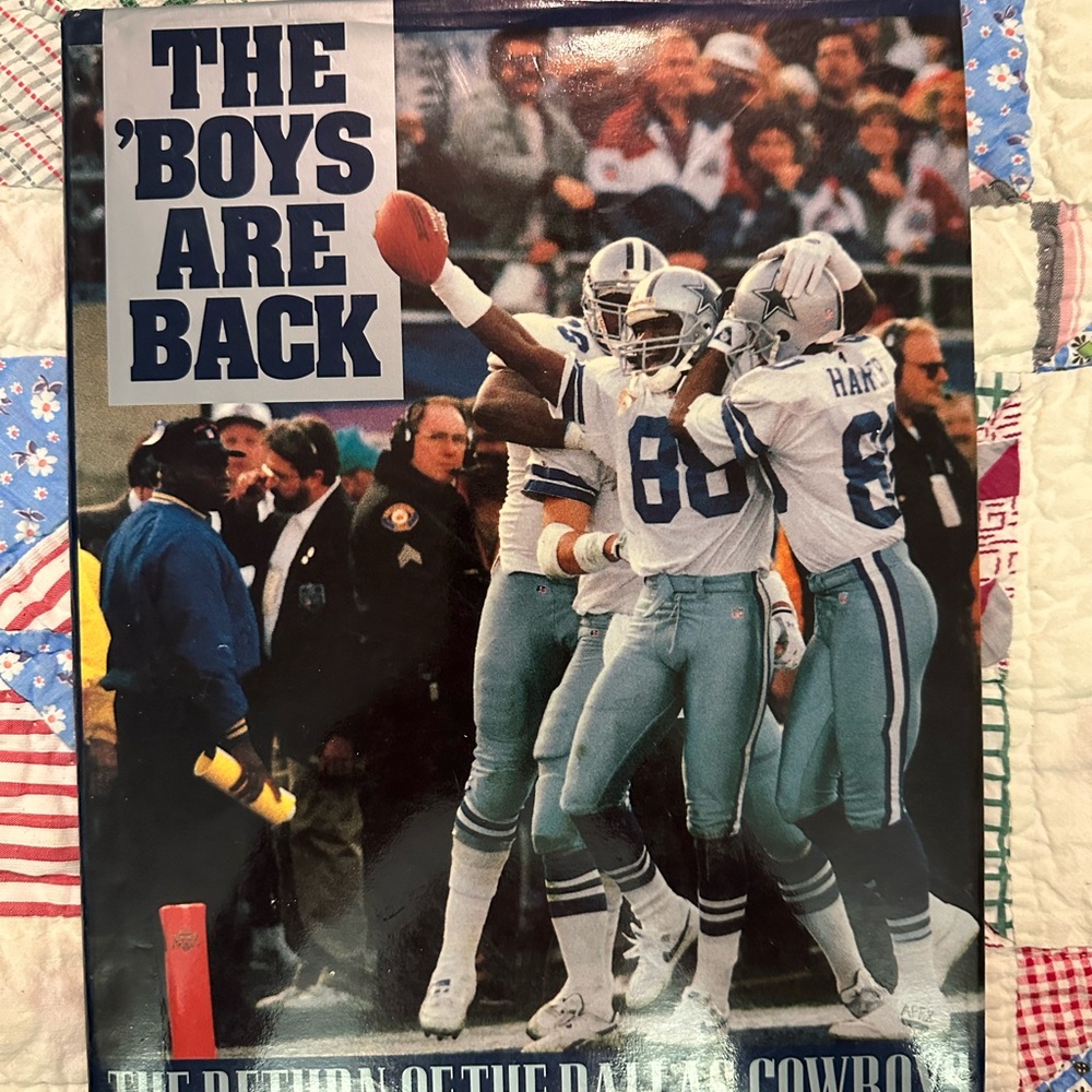 Dallas Cowboys 'Boys Are Back  1993 coffee table book